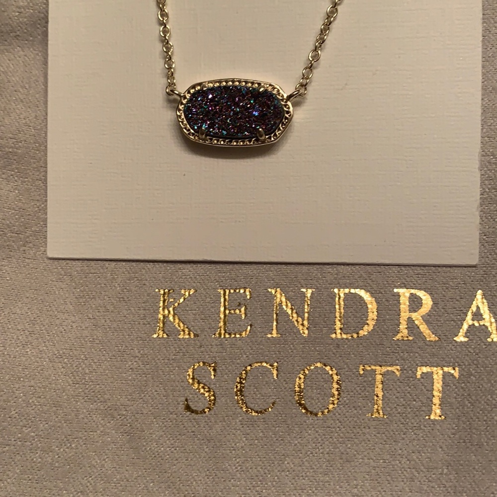 elisa style  kendra scott necklace